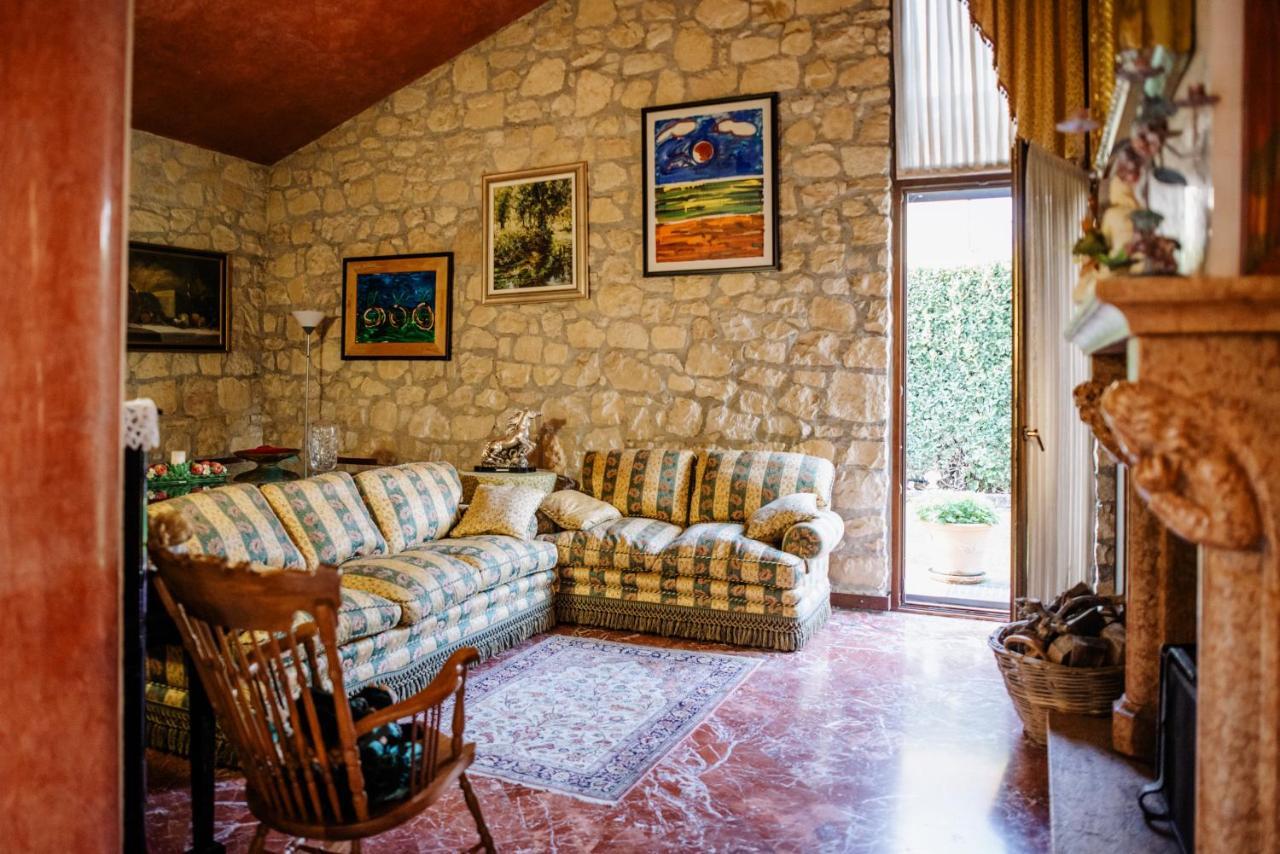 La Dolce Vita Montecchia di Crosara Eksteriør bilde